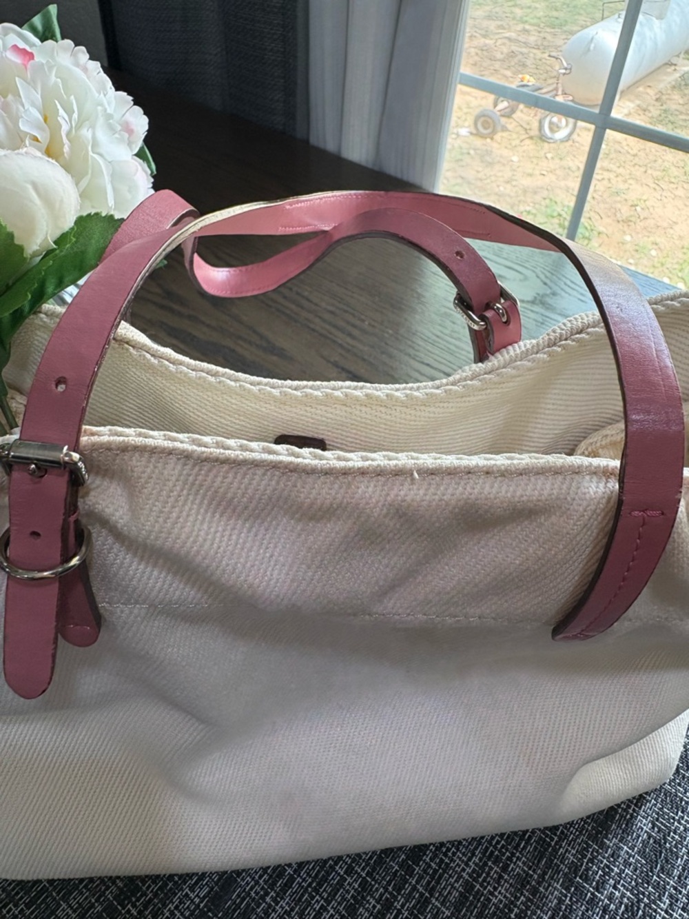 Louis Vuitton Cream Canvas Tote with Pink Handles and Logo - Picture 8 of 16